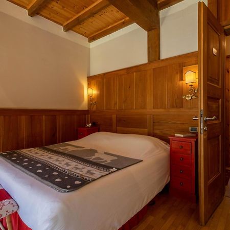 Alpine Forest Hotel Champoluc Bagian luar foto