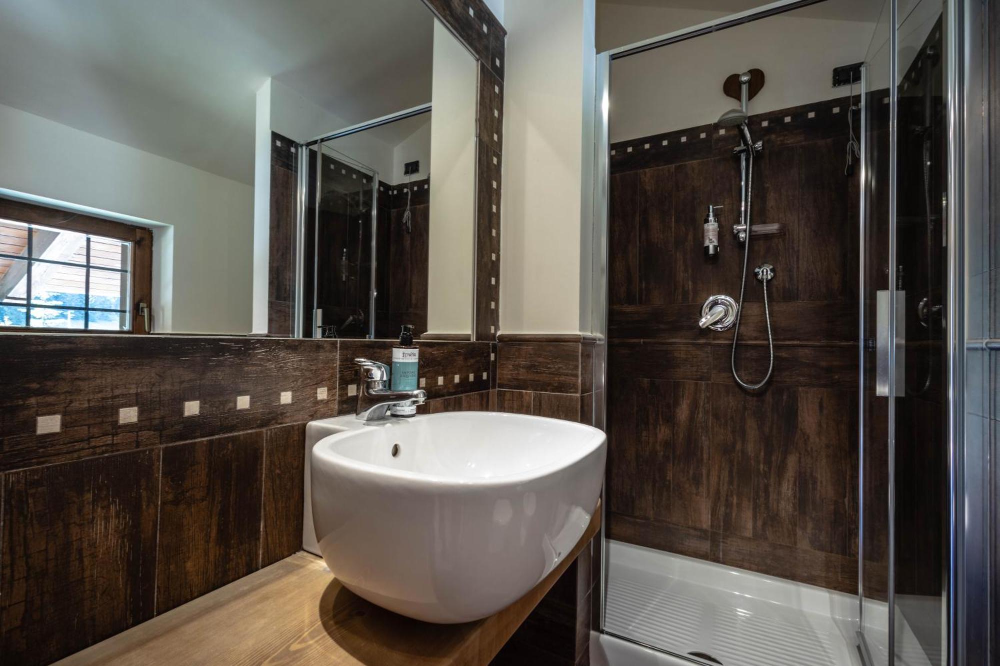 Alpine Forest Hotel Champoluc Bagian luar foto